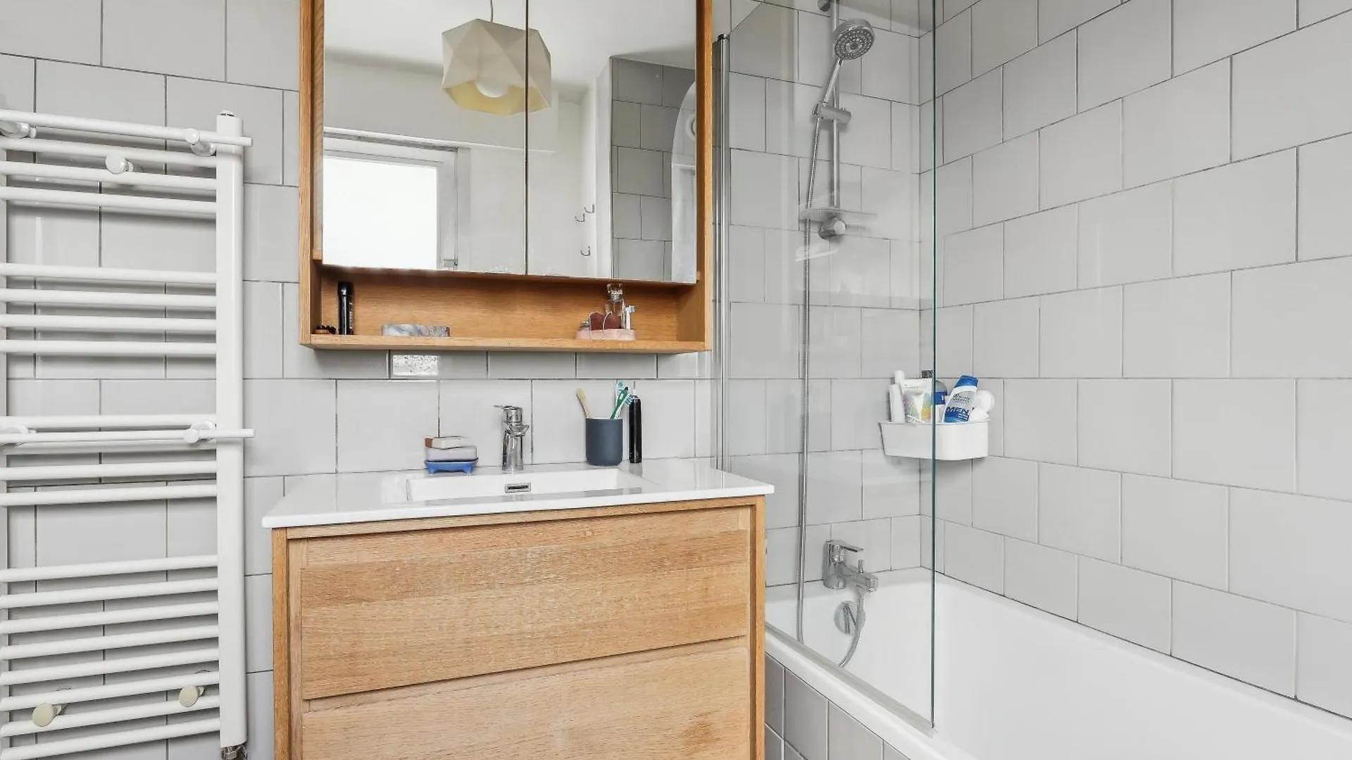 Appartement Parisien Minimaliste Et Design By Weekome France